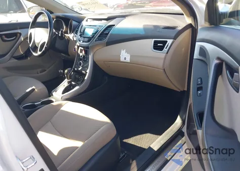 2016 Hyundai Elantra Value Edition z USA, uszkodzony, nr VIN 5NPDH4AE6GH672797